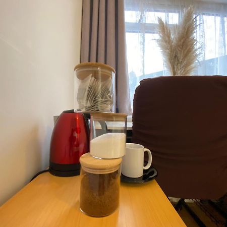 Nice Living Serviced Accommodations 4 コヴェントリー エクステリア 写真